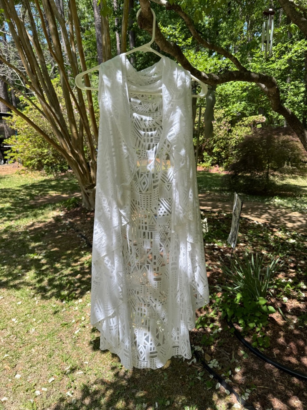 City Wrap White Sheer Geometric Pattern Wrap